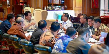 Presiden Prabowo Instruksikan Hilirisasi Prioritas untuk Ciptakan Lapangan Kerja 13 Presiden Prabowo Instruksikan Hilirisasi Prioritas untuk Ciptakan Lapangan Kerja