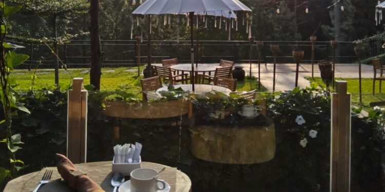 Tips Penting Sebelum Check-In dan Check-Out Hotel, Jangan Sampai Terlewat! 14 Tips Penting Sebelum Check-In dan Check-Out Hotel, Jangan Sampai Terlewat!