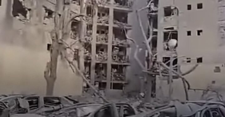 Ribuan Warga Israel Tagih Kompensasi Serangan Iran 14 Ribuan Warga Israel Tagih Kompensasi Serangan Iran