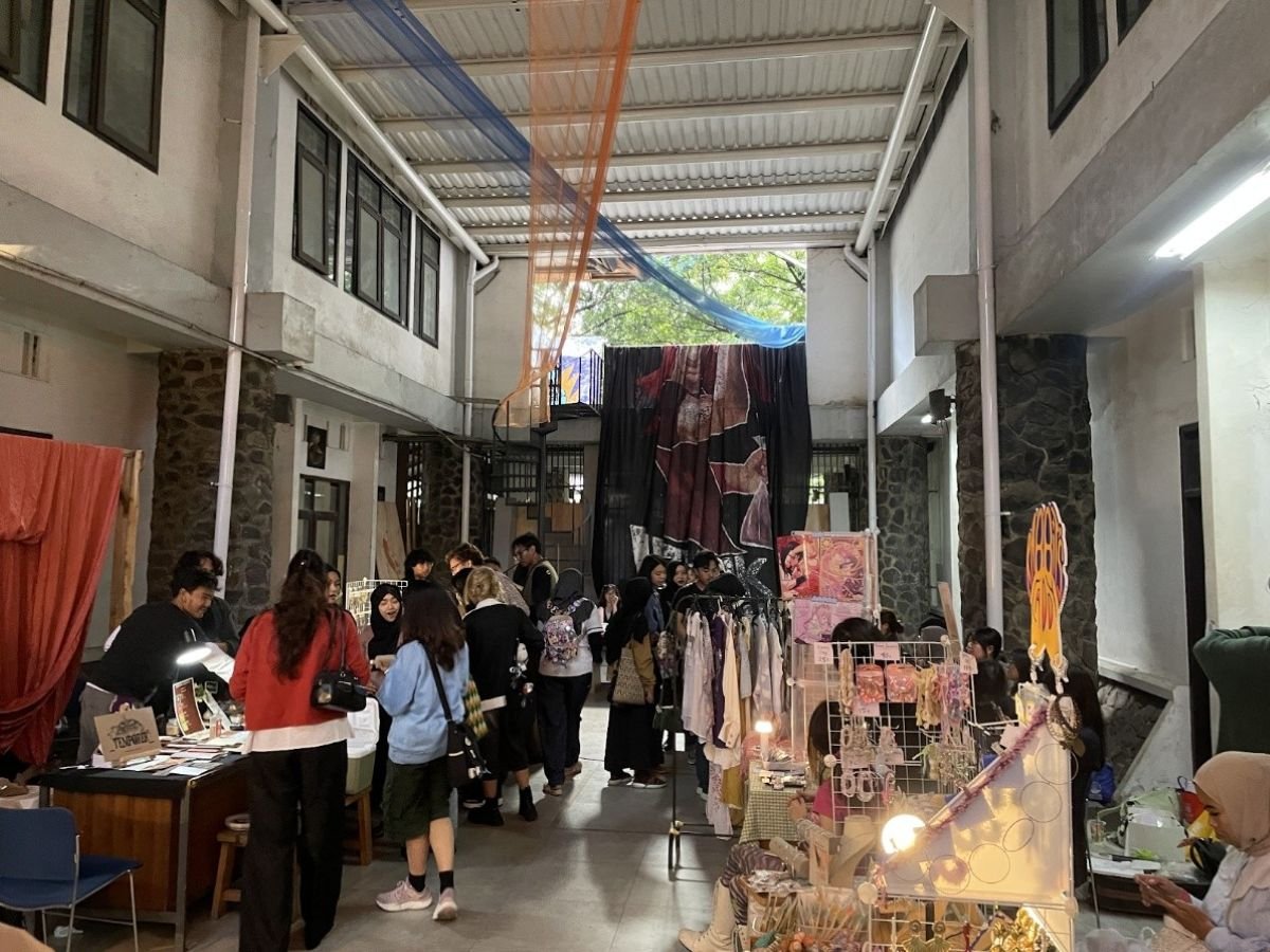 Saling Senggol ITB Jadi Pembuka Pasar Seni 2025 15 0817 Saling Senggol2