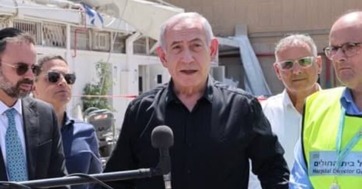 Politikus Israel Sebut Netanyahu Gila, Pentingkan Keamanan Pribadi Ketimbang Sandera 14 Politikus Israel Sebut Netanyahu Gila, Pentingkan Keamanan Pribadi Ketimbang Sandera