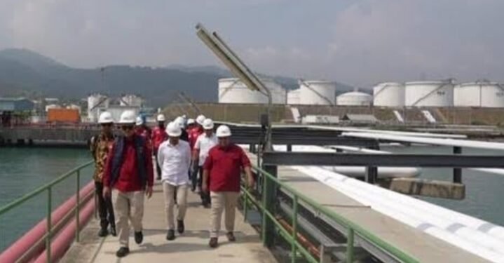 Kejagung Sita Kilang Minyak Riza Chalid Aset Triliunan Terkuak di Cilegon 14 Kejagung Sita Kilang Minyak Riza Chalid Aset Triliunan Terkuak di Cilegon