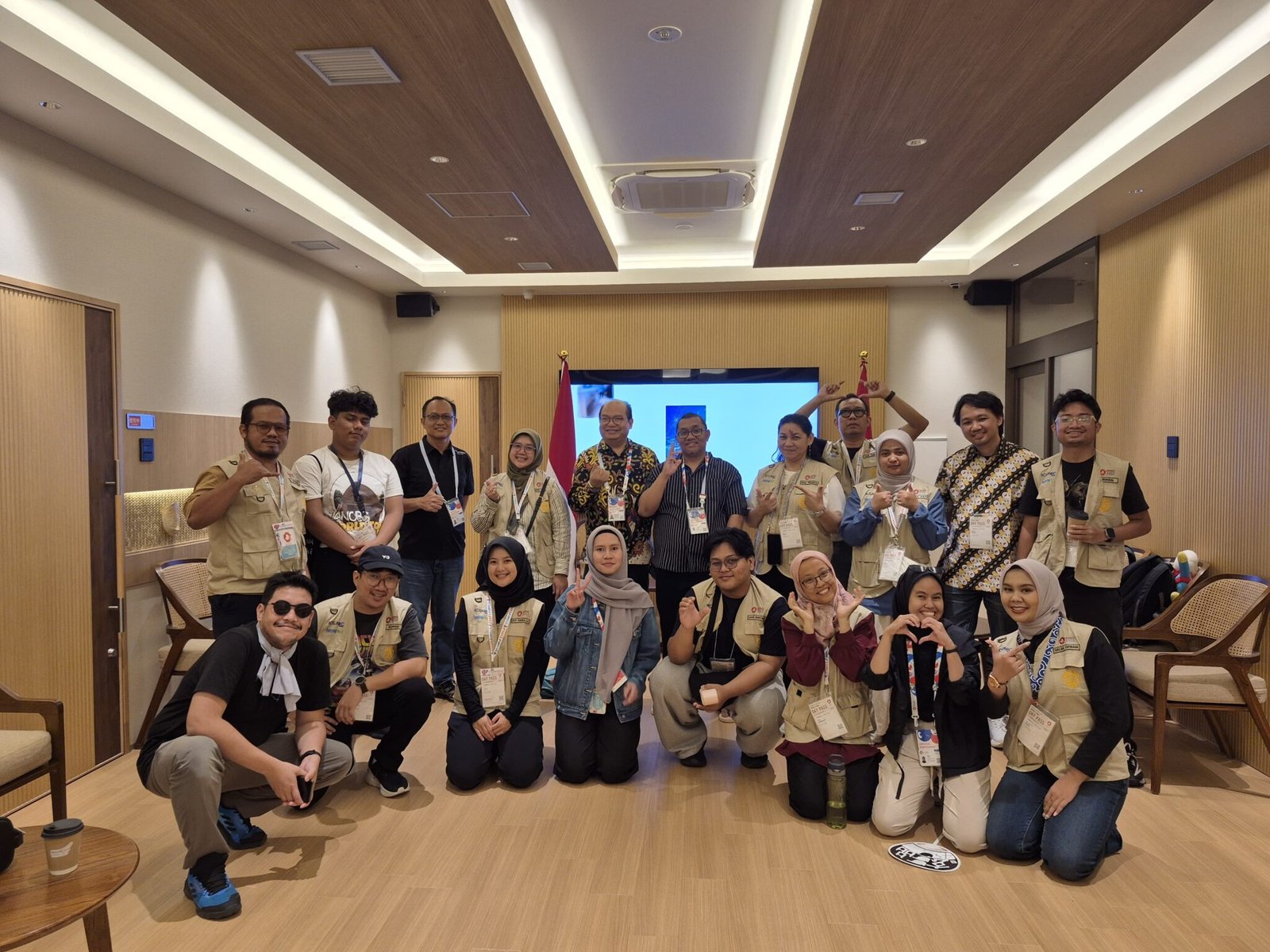 Vokasi UI Tampil di World Expo 2025 Osaka Pamerkan Inovasi Karya Berbasis Budaya dan Teknologi 1 2048x1536 1