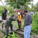 Babinsa Koramil Mapurujaya Bersama Warga Gelar Kerja Bakti Bersihkan Drainase 2 Babinsa Koramil Mapurujaya Bersama Warga Gelar Kerja Bakti Bersihkan Drainase
