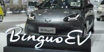 New BinguoEV Wuling Sabet Iconic Small Hatchback EV of the Year
