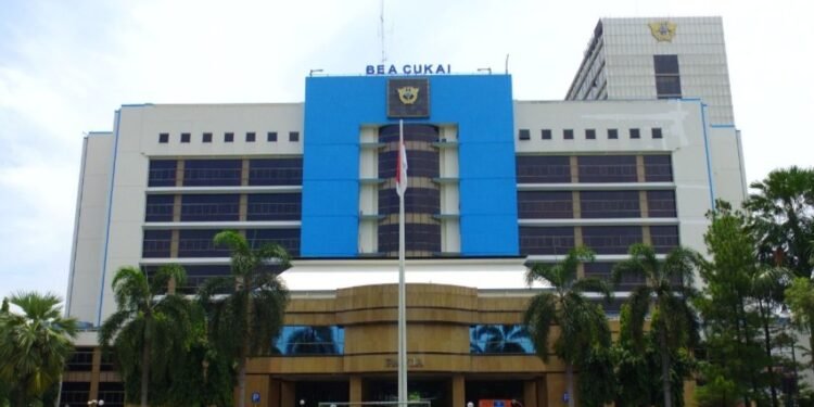 Korupsi Ekspor, Penyidik Jampidsus Geledah Lima Lokasi Salah Satunya Rumah Pejabat Bea Cukai