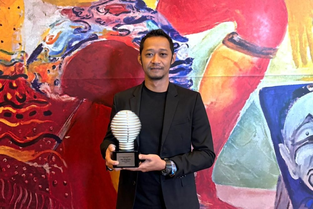 Raihan penghargaan ini semakin menegaskan komitmen Wuling dalam menghadirkan inovasi kendaraan listrik yang diproduksi secara lokal di fasilitas manufaktur modern di Cikarang Jawa Barat 1000x667 1