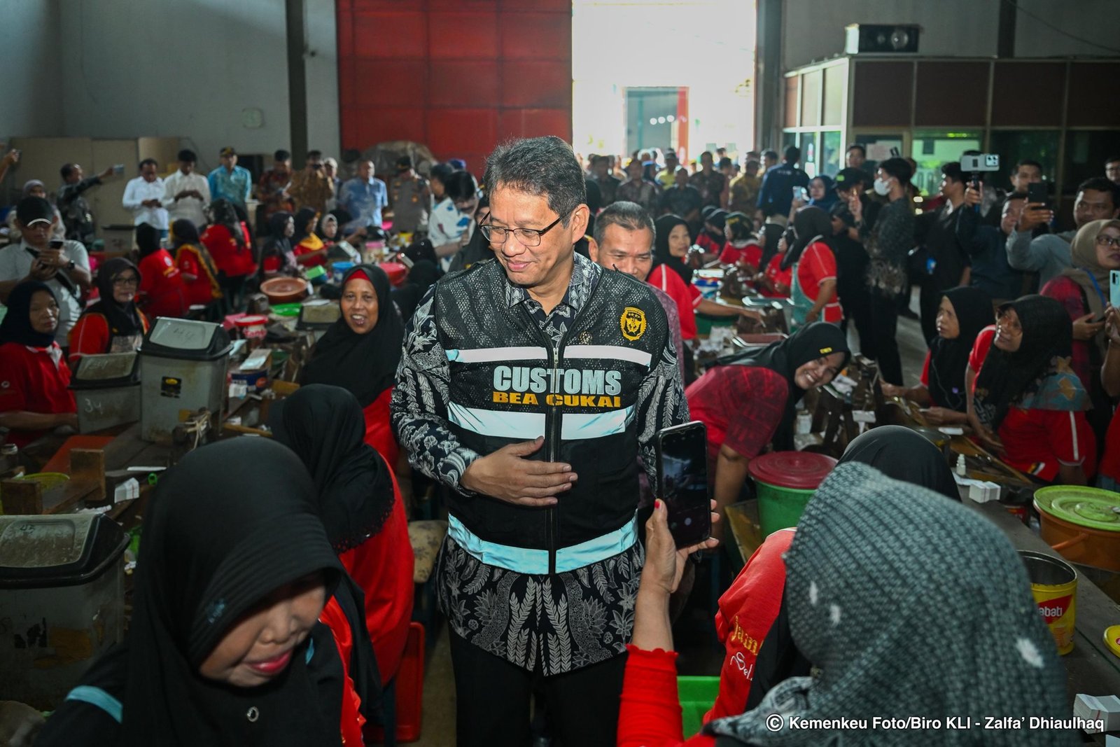 Rp6,8 Triliun Nilai Penindakan Cukai dan Kepabeanan 15 Zalfa 9